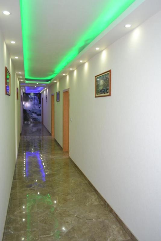 Apartmani Rizvic Велика Кладуша Екстериор снимка